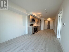 1010 Sandy Beach Rd in Pickering, ON - Building Photo - Building Photo