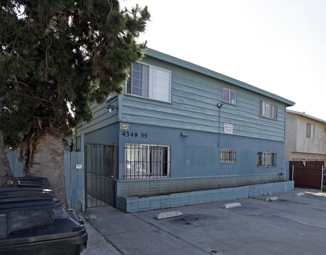 4349-4355 50th St in San Diego, CA - Foto de edificio - Building Photo