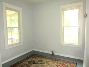 1613 W Kettelle St in Peoria, IL - Building Photo - Building Photo