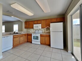 15411 Shoal Haven Pl in Ruskin, FL - Foto de edificio - Building Photo