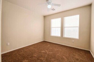 8816 Roping Rodeo Ave in Las Vegas, NV - Building Photo - Building Photo