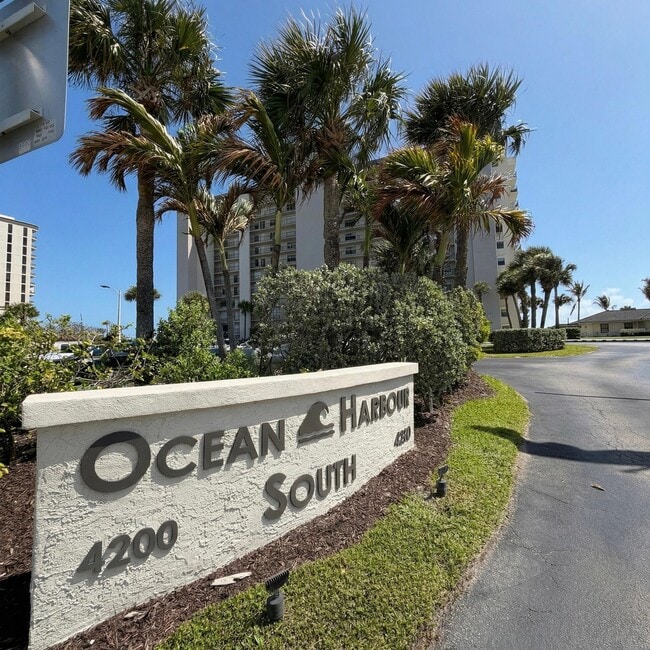 property at 4250 N Hwy A1A