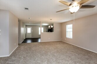 565 Keble Dr in Crowley, TX - Building Photo - Building Photo