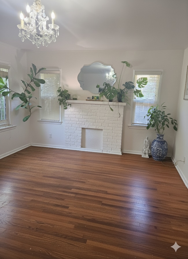 430 S Oakhurst Dr, Unit Lower Unit
