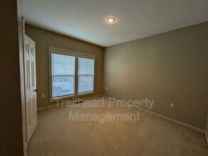 609 E 29th Ave in North Kansas City, MO - Building Photo - Building Photo