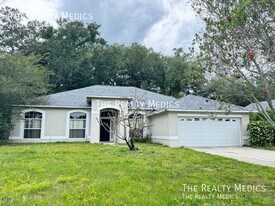 4459 White Oak Cir in Kissimmee, FL - Building Photo