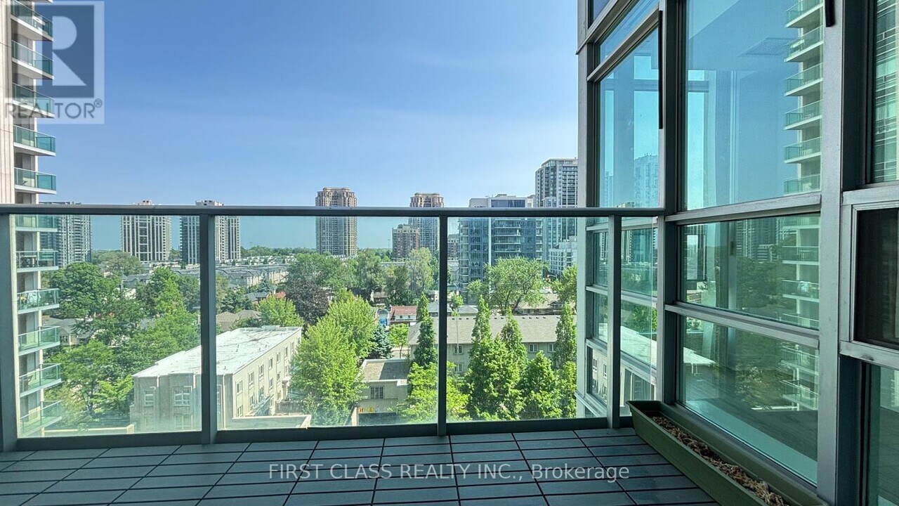 31-1031 Bales Ave in Toronto, ON - Building Photo