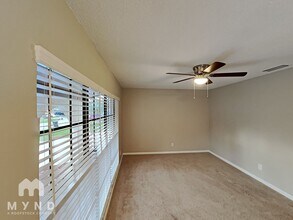 632 Ephrata Dr in Brandon, FL - Building Photo - Building Photo
