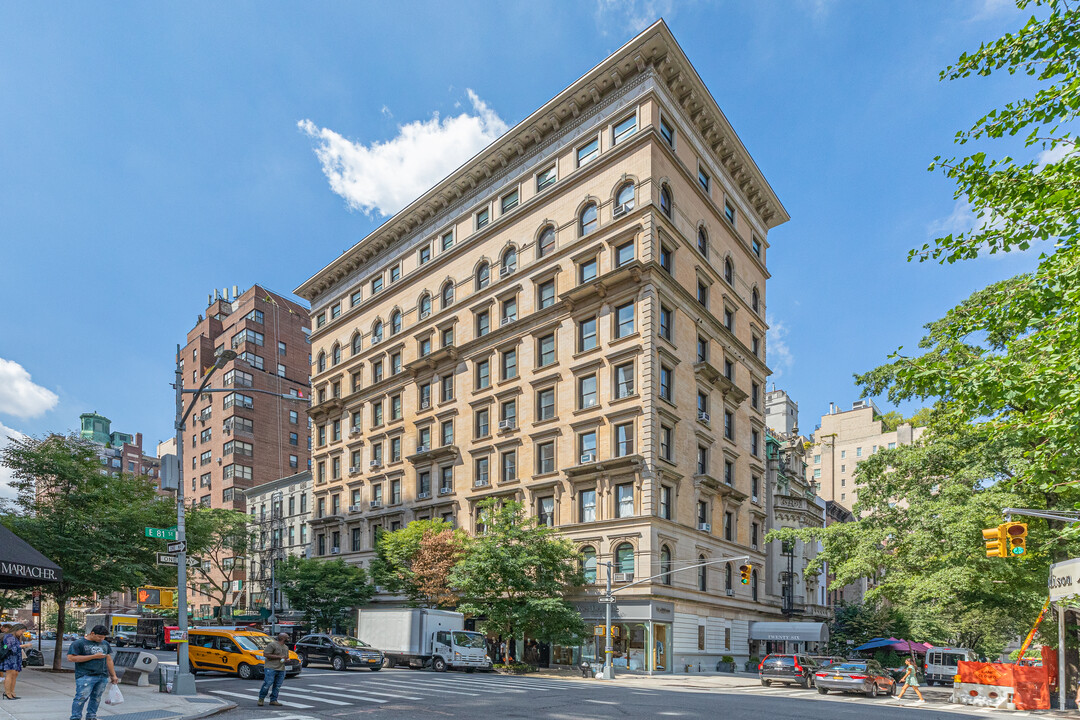 1070 Madison Ave in New York, NY - Foto de edificio