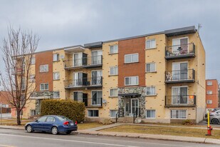1845 Albert-Murphy Av in Laval, QC - Building Photo