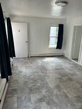 4 Quigley Ct in Winchester, MA - Foto de edificio - Building Photo