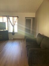 267 N Colonial Dr, Unit 269 in Cortland, OH - Foto de edificio - Building Photo