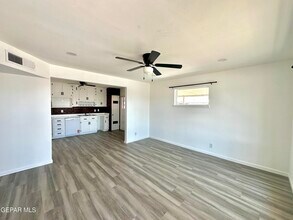 4981 Winthrop Dr in El Paso, TX - Building Photo - Building Photo