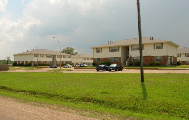 North Hills Apartments in Jackson, MS - Building Photo - Building Photo