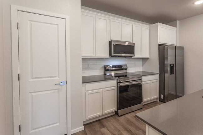 Bloom Rental Living in Fort Collins, CO - Building Photo - Building Photo
