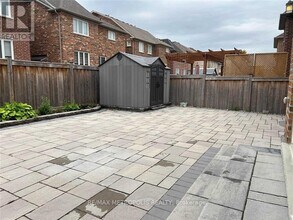 21 Corduroy Rd in Markham, ON - Building Photo - Building Photo