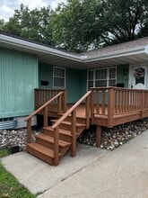 103 W Golf Ave, Unit 103 in Ottumwa, IA - Building Photo - Building Photo