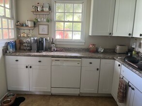 9 Pine Valley Rd in Savannah, GA - Building Photo - Building Photo