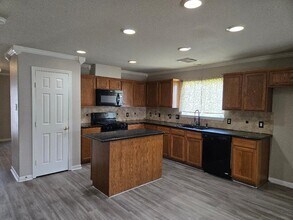 3162 Crossout Ct in Spring, TX - Building Photo - Building Photo