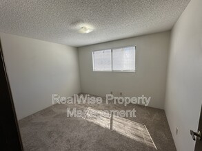 401 NW B St in Grants Pass, OR - Building Photo - Building Photo