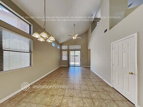 8947 E Capri Ave in Mesa, AZ - Building Photo - Building Photo
