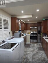 9 Milmink St in Toronto, ON - Building Photo - Building Photo