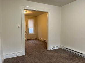 833 Columbia Ave-Unit -Apt. 1 in Lancaster, PA - Building Photo - Building Photo