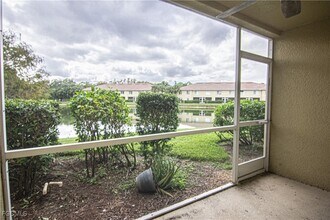 12020 Rain Brook Ave in Ft. Myers, FL - Foto de edificio - Building Photo