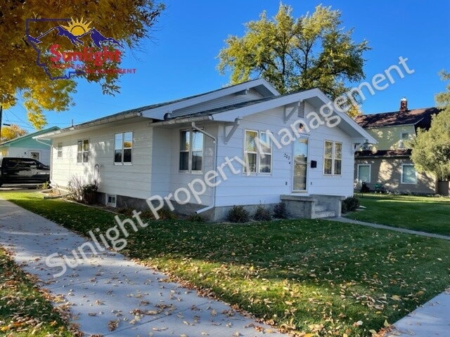 202 N 5th Ave in Laurel, MT - Building Photo - Building Photo