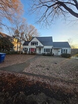 204 S West St, Unit Unit #2 in Wilkesboro, NC - Building Photo