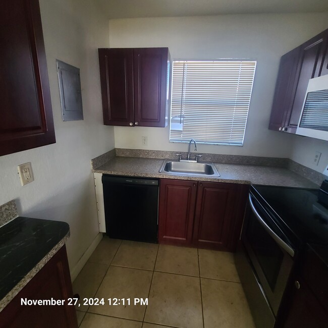 400 NW 65th Ave, Unit 123 in Margate, FL - Building Photo - Building Photo