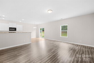 9615 Weikert Rd in Charlotte, NC - Building Photo - Building Photo