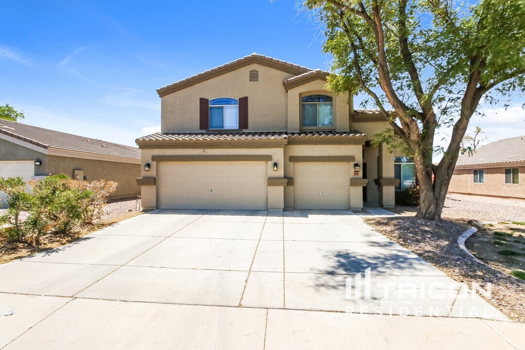 42783 W Magnolia Rd in Maricopa, AZ - Building Photo