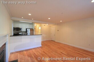 55 Langdon St, Unit #1 in Cambridge, MA - Foto de edificio - Building Photo