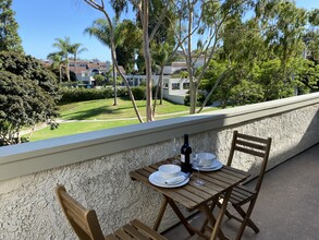 5146 Dorado Dr, Unit Fully Furnished in Huntington Beach, CA - Building Photo - Building Photo
