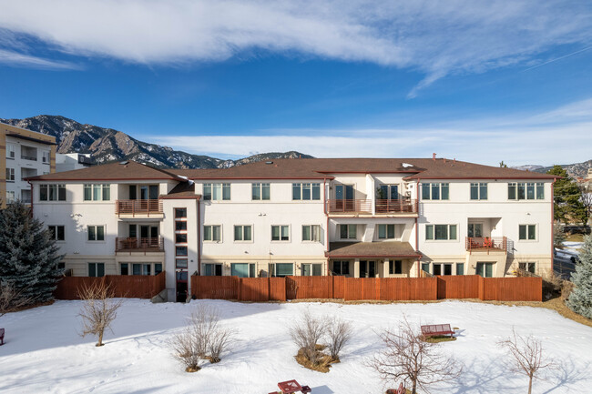 2800 Aurora Ave in Boulder, CO - Foto de edificio - Building Photo