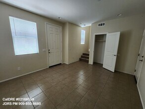 136 Dorsett Ave in Upland, CA - Building Photo - Building Photo