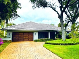 1 Balfour Rd E in Palm Beach Gardens, FL - Building Photo