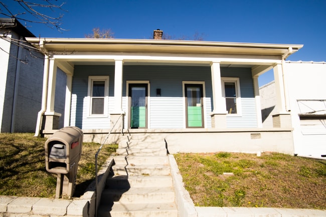 property at 206 5th Ave E