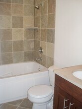 2328 N Greenview Ave in Chicago, IL - Building Photo - Building Photo