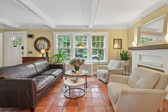 26 Macopin Ave in Montclair, NJ - Building Photo - Building Photo