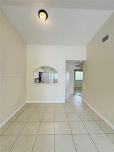 1251 SE 28th Ct, Unit 203 in Homestead, FL - Building Photo - Building Photo