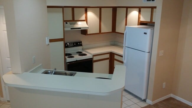 4658 Commander Dr in Orlando, FL - Building Photo - Building Photo