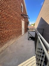 609 Ovington Ave in Brooklyn, NY - Foto de edificio - Building Photo