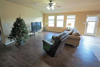 7800 Little Deer Trail in Georgetown, TX - Building Photo - Building Photo