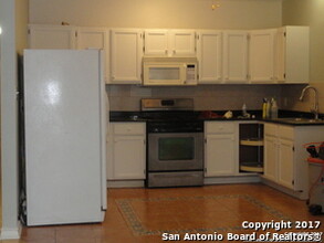 236 E Woodlawn Ave in San Antonio, TX - Building Photo - Building Photo