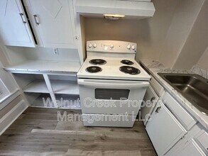 102 Rush St in Elyria, OH - Building Photo - Building Photo