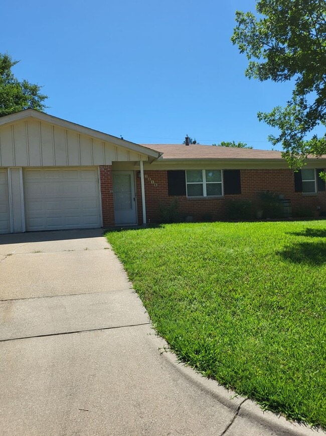 property at 1016 Mary Dr
