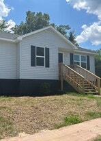 404 Virginia Ave in Petersburg, VA - Building Photo