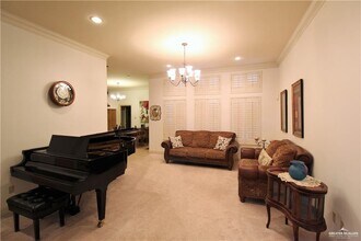 20 Wisteria Dr in Mission, TX - Building Photo - Building Photo
